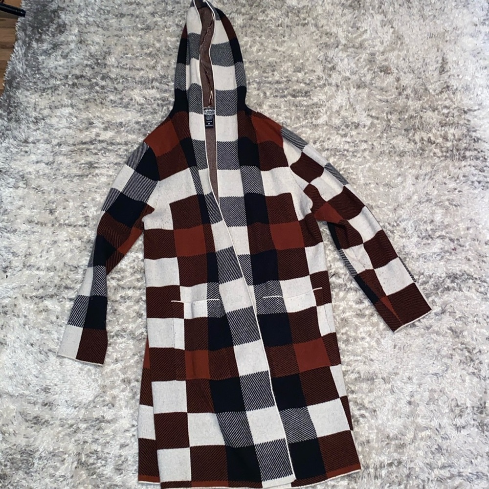 Long sleeve long sweater with hood